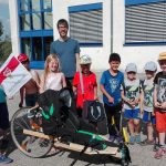 01_14-die-komplette-manschaft-mit-ihrer-seifenkiste